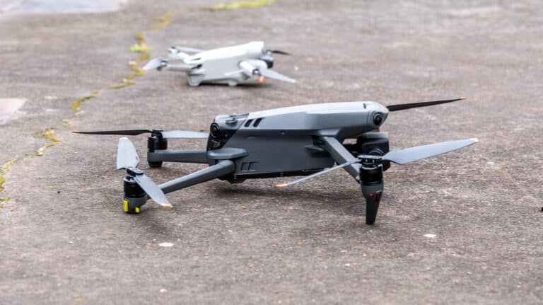 動作確認済み　Mavic Pro DJI Mavic 4 Pro Test Unit Reveals Redesigned Hasselblad