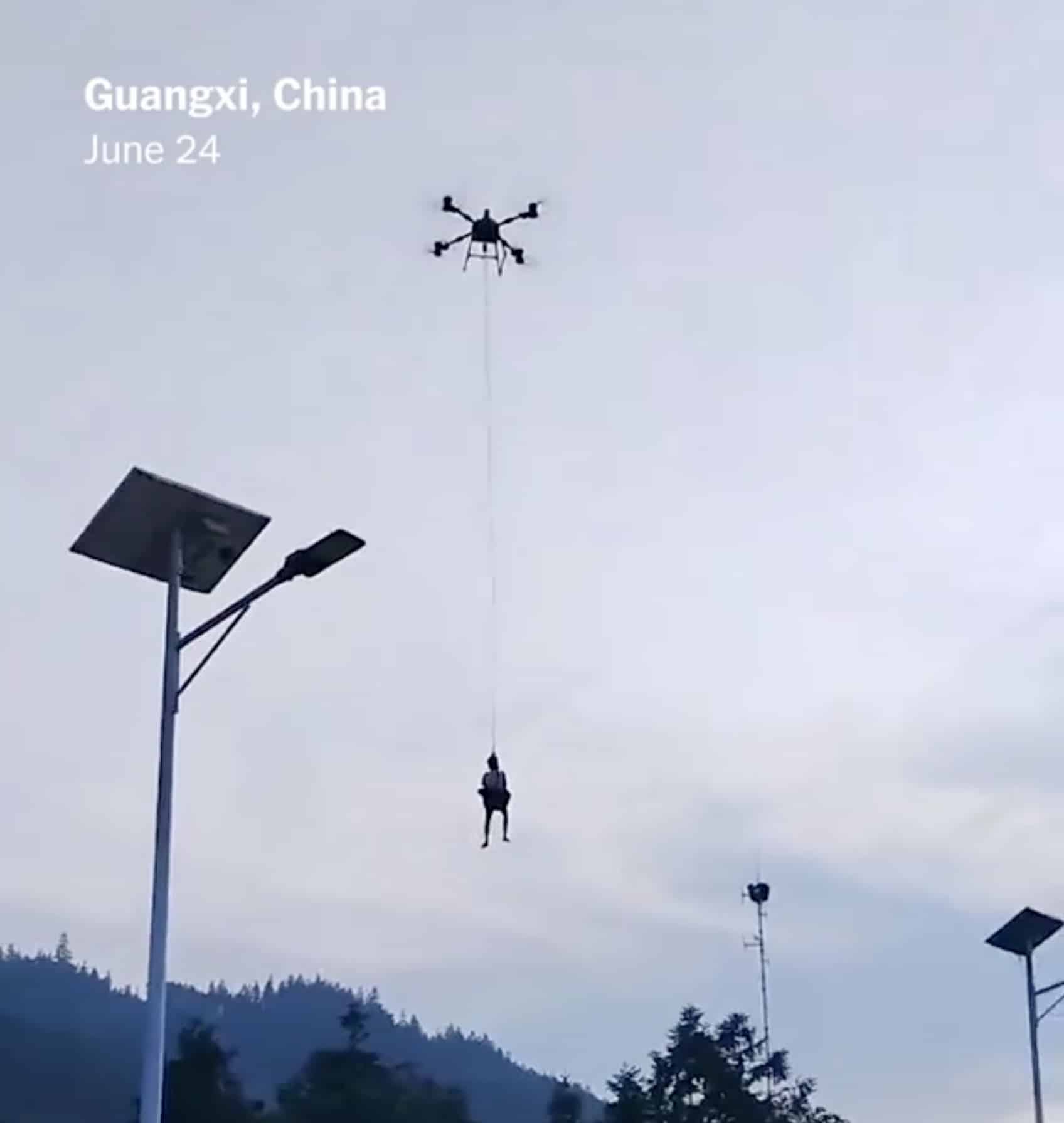 Drone Saves Man From Flood In China, Highlighting Rescue Potential 1