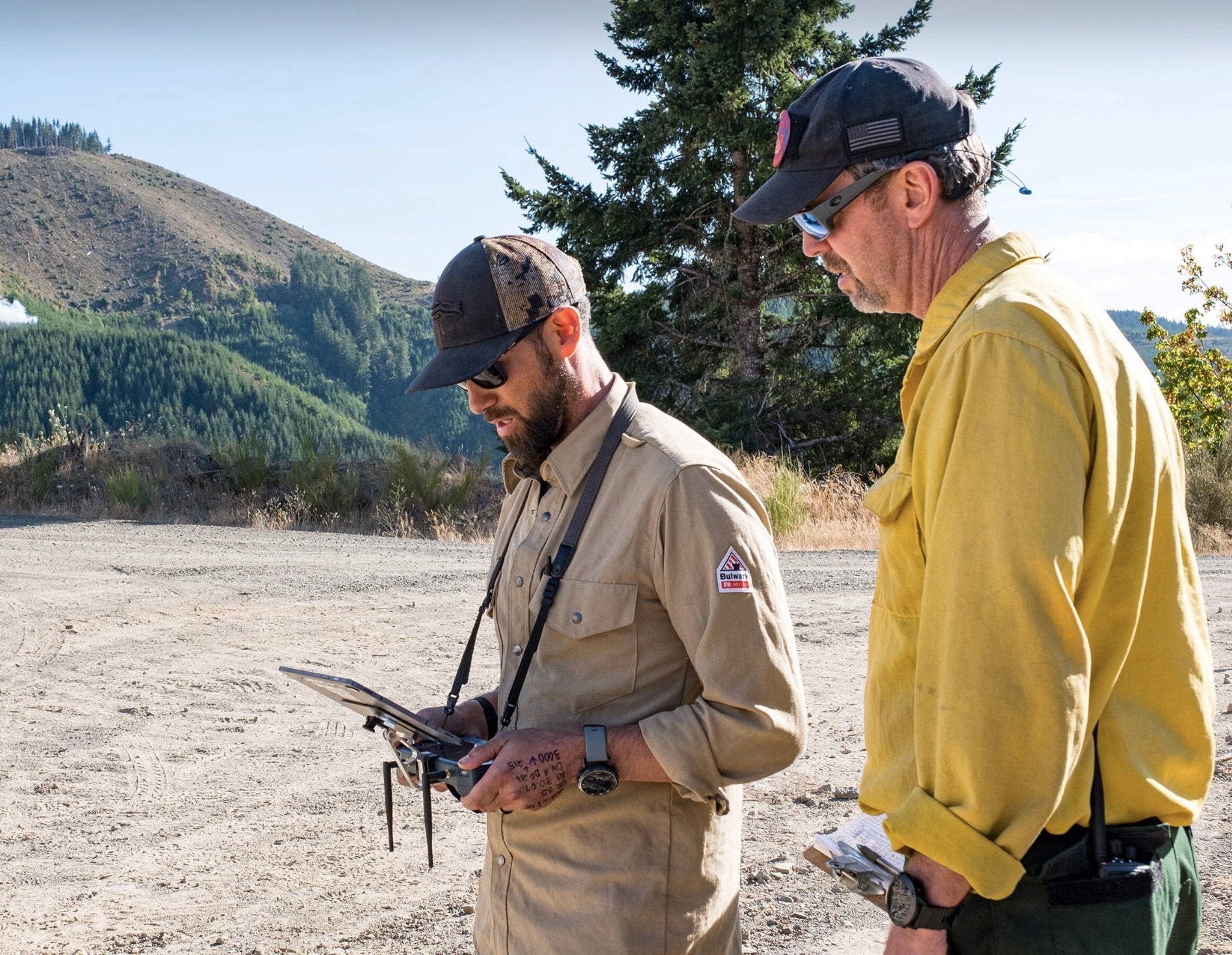 Drones Drop Ping-Pong Bombs to Battle California’s Raging Green Wildfire 5