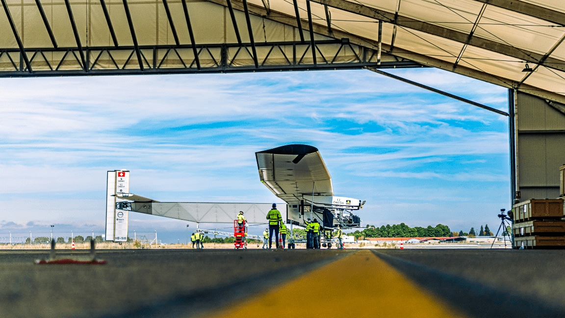 Navy Solar Drone Drones Skydweller Record Usa
