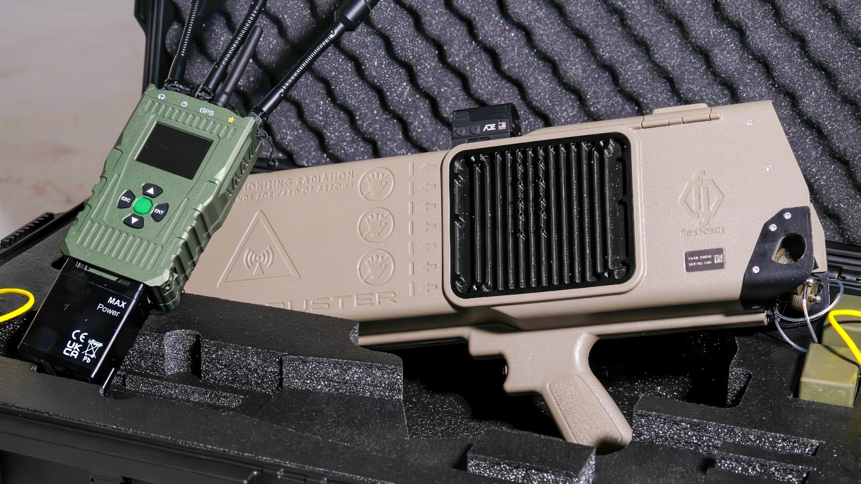 This New Rifle Doesn’T Shoot Drones, It Hijacks Them Dzyne Dronebuster Drone