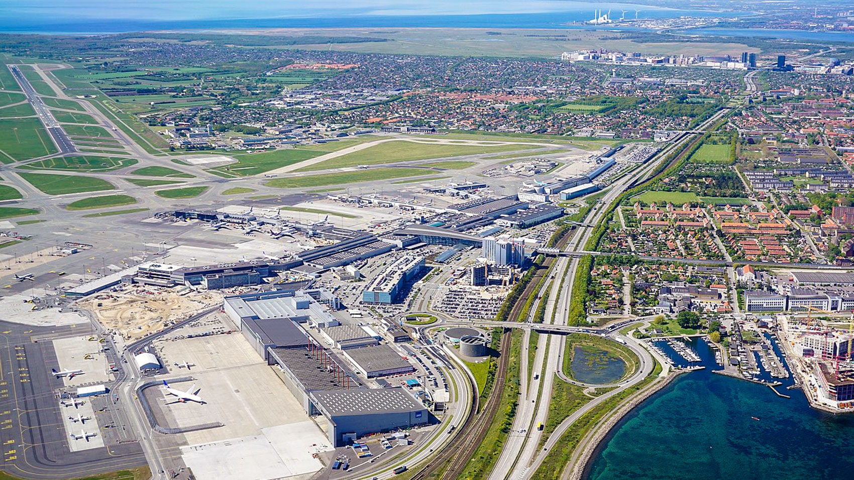 Drone Chaos Shuts Down Copenhagen And Oslo Airports