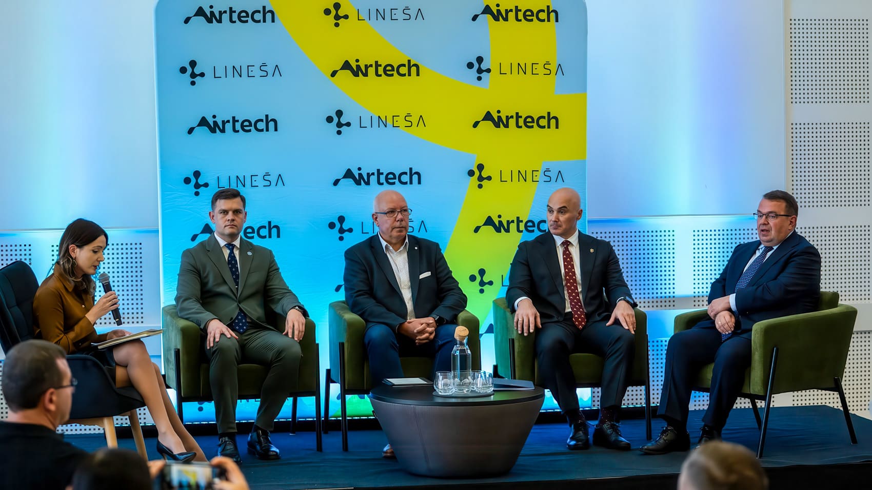 Lithuanian Kids Learn To Fly Drones Near Russian Border