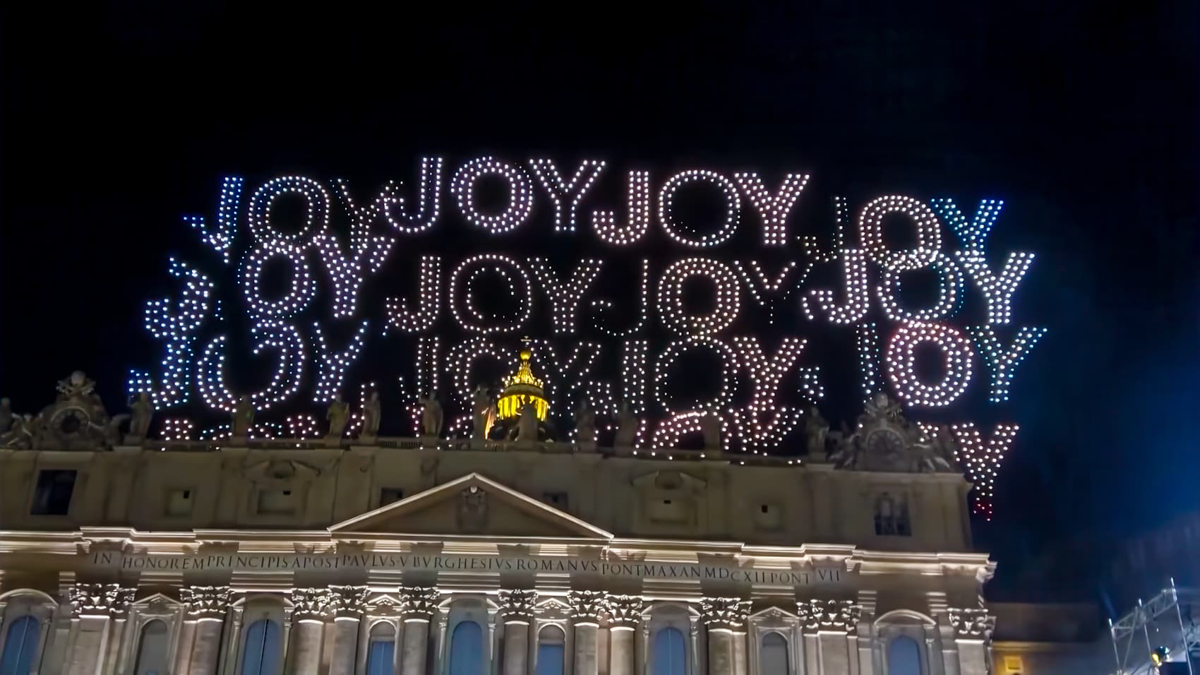 3,000 Drones Recreate Michelangelo's Masterpieces Over the Vatican