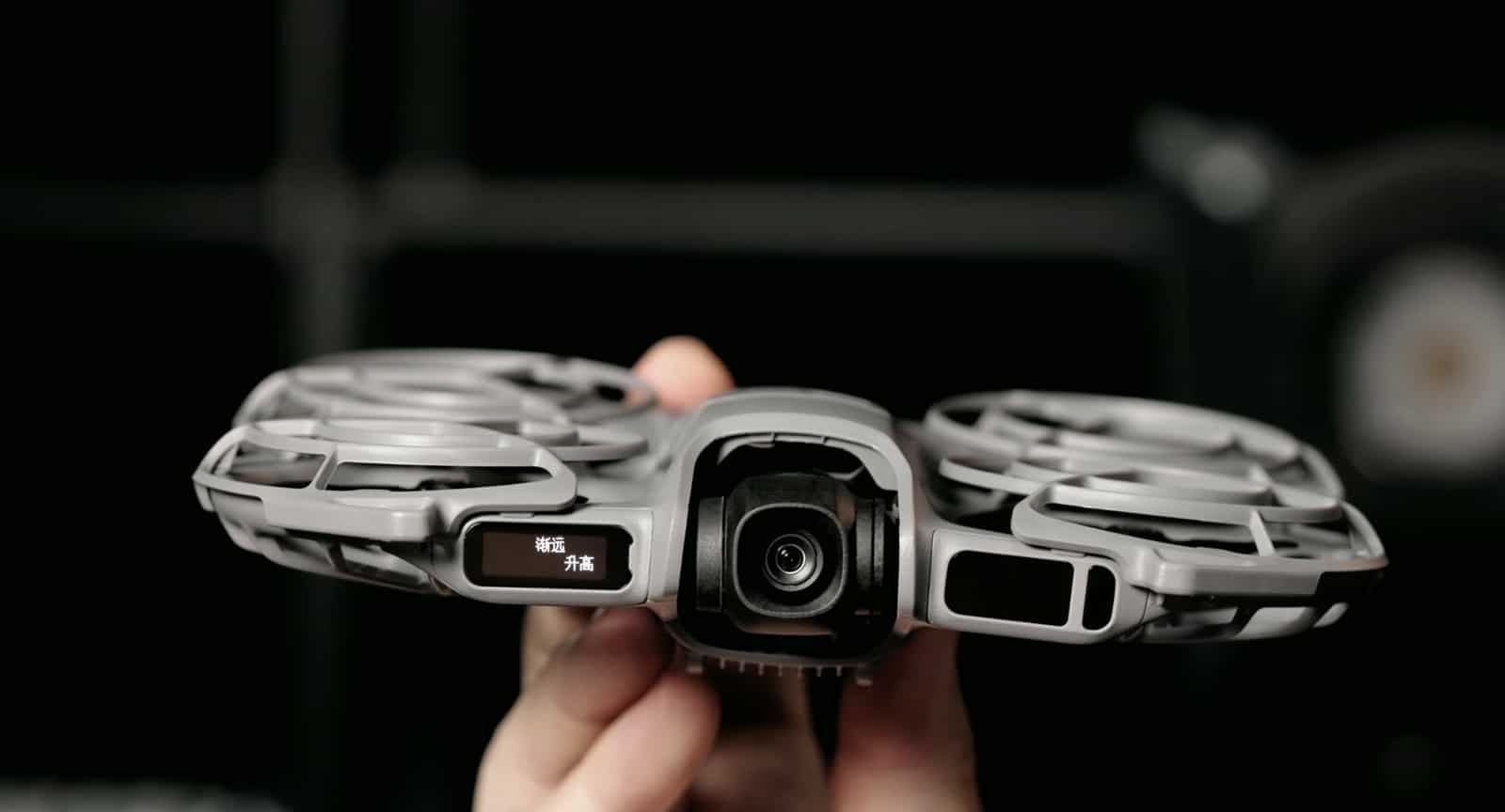DJI NEO 2 Hands-On: Chinese Reviewer Shows Omnidirectional Obstacle Avoidance and Dual-Axis Gimbal in Action 16