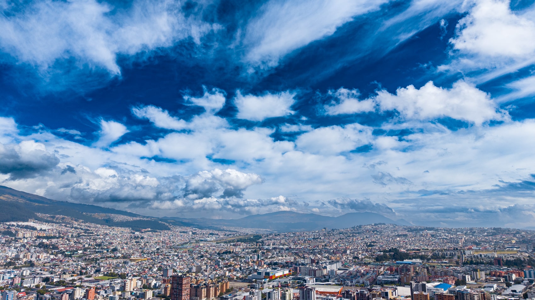 My First Month With The Mini 5 Pro: Life Lessons From A 252-Gram Teacher