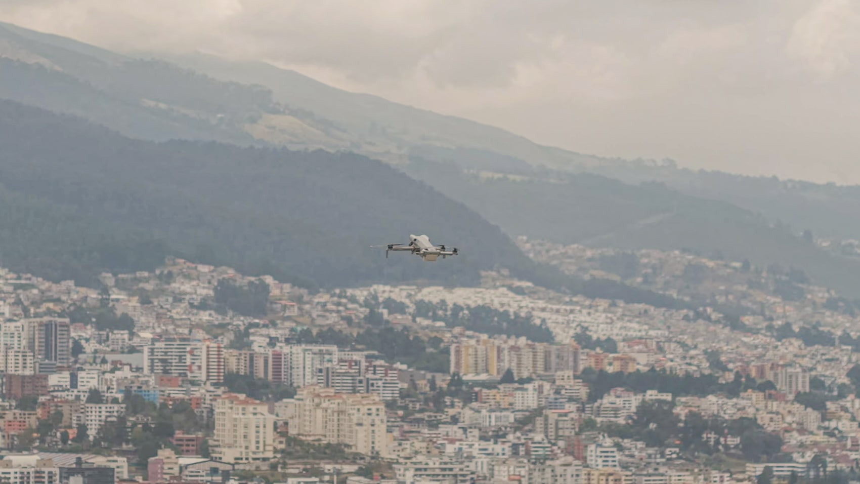 DJI Mini 5 Pro vs DJI Air 3S: Which Drone Should You Buy in 2025?