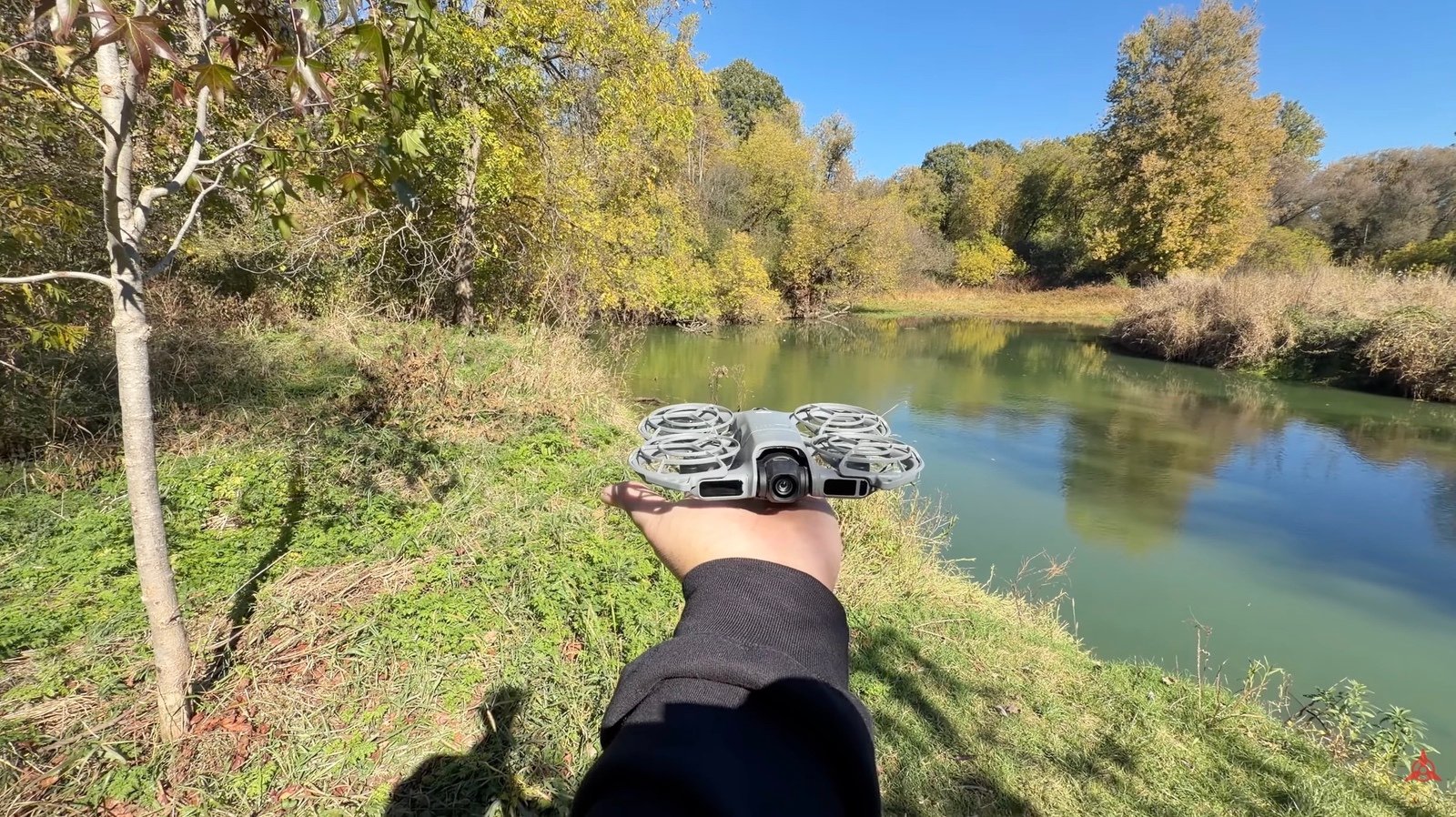 DJI Neo 2 Drone With Omnidirectional Obstacle Sensing and Revolutionary 8-Angle Tracking