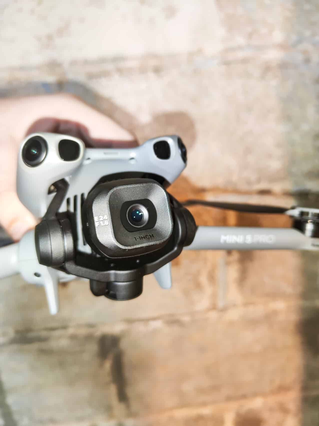 Drone Pilot Saves His Dji Mini 5 Pro Using His Mini 4 Pro