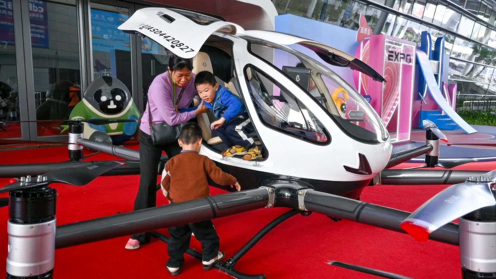 Hong Kong May Get Passenger Drones By 2027, Keep Arms Inside The Aircraft