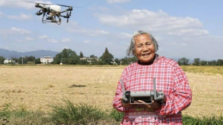 Dji Agras Meets An 82-Year-Old Farmer: China'S 'Hardcore Grandma' Proves Age Is No Barrier To Agricultural Drone Mastery 2