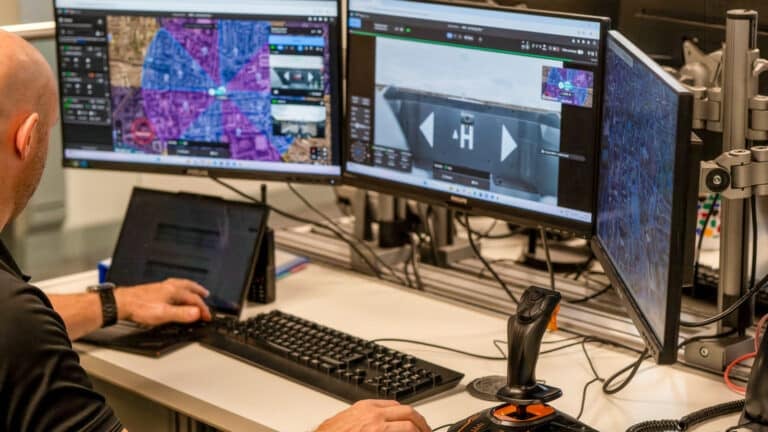 London Fights Iphone Gangs With Dji Drones