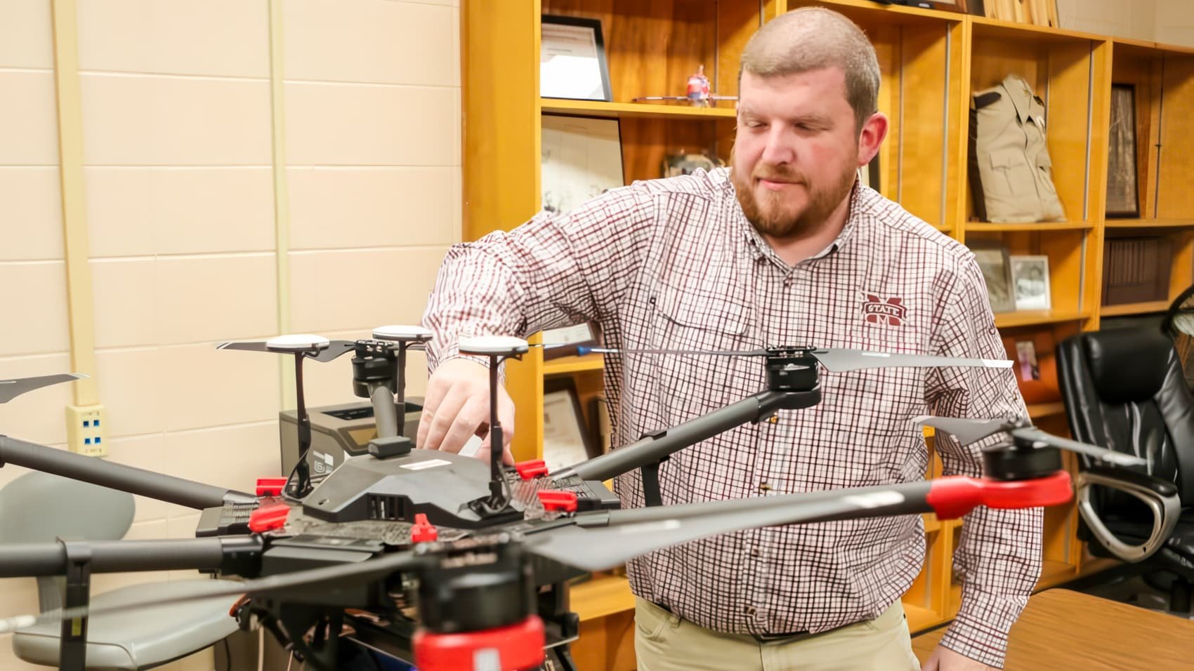 Sheriff Deputy Builds Drone Pilots In Mississippi
