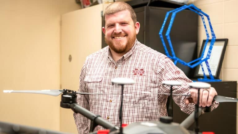Sheriff Deputy Builds Drone Pilots In Mississippi