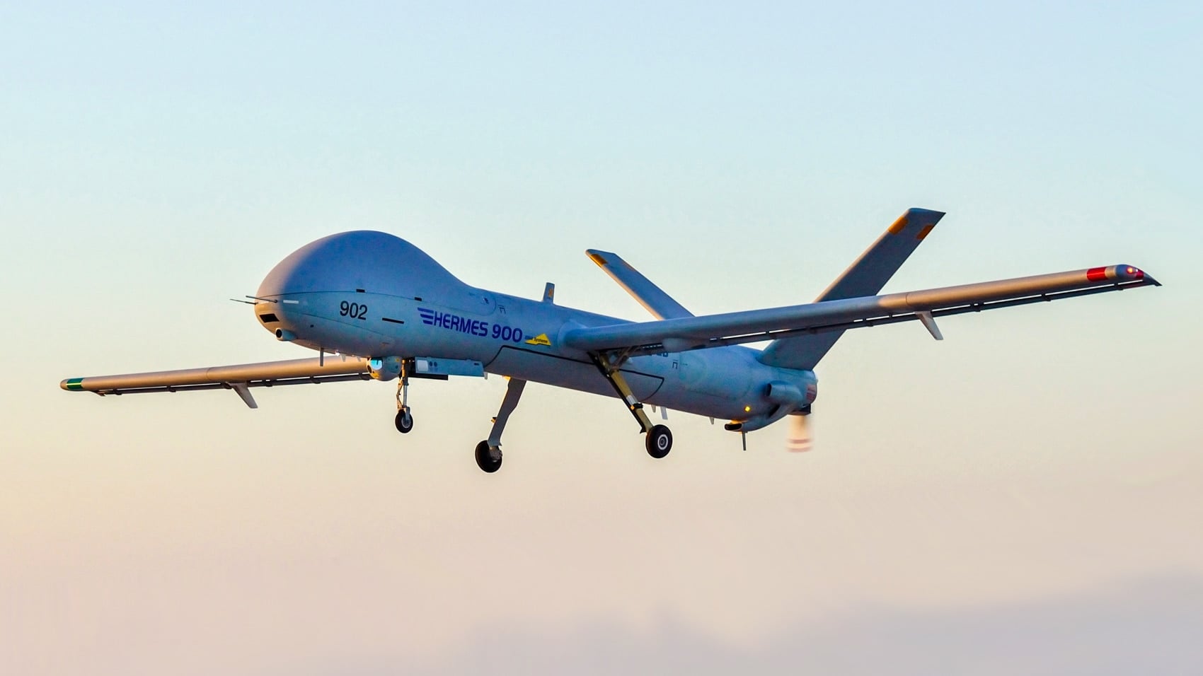 Singapore Air Force Debuts Hermes 900 At Airshow