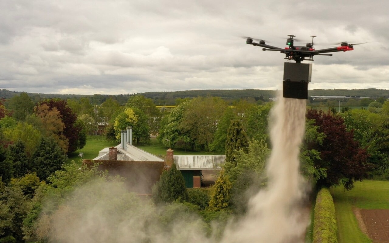 Aerial Ashes M600 Rig During A Ceremony | Photo Credits: Aerial Ashes Uk