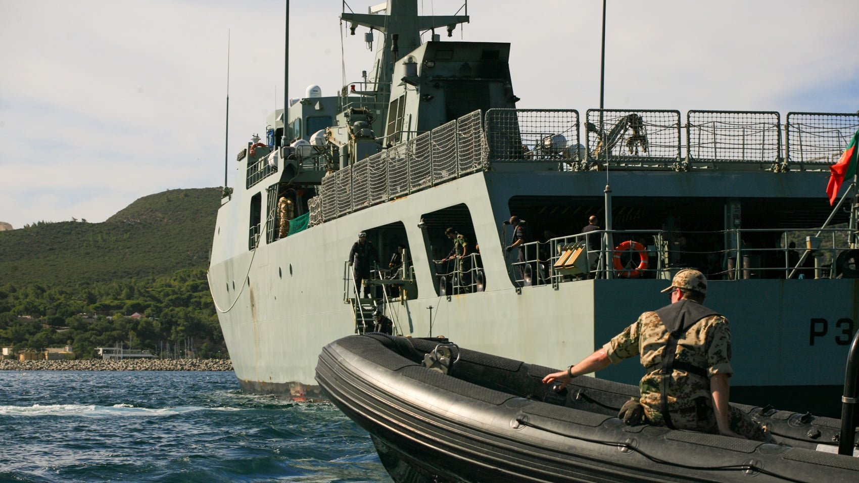 Eda Advances Swarming Underwater Drone Tech