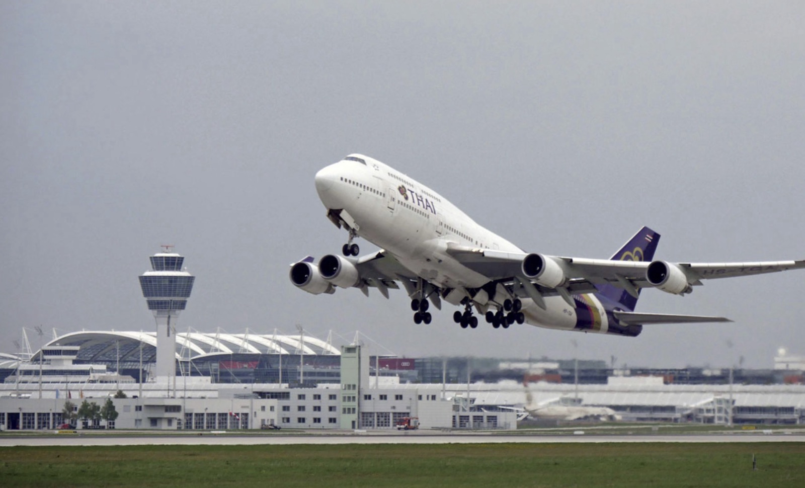 Munich Airport Drone Sightings Force Flight Cancellations, Adding To Wave Of European Incidents 1