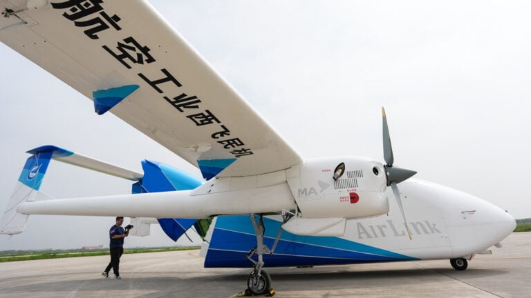 China'S Hh-200 Cargo Drone Flies First Mission With 1.5-Ton Load