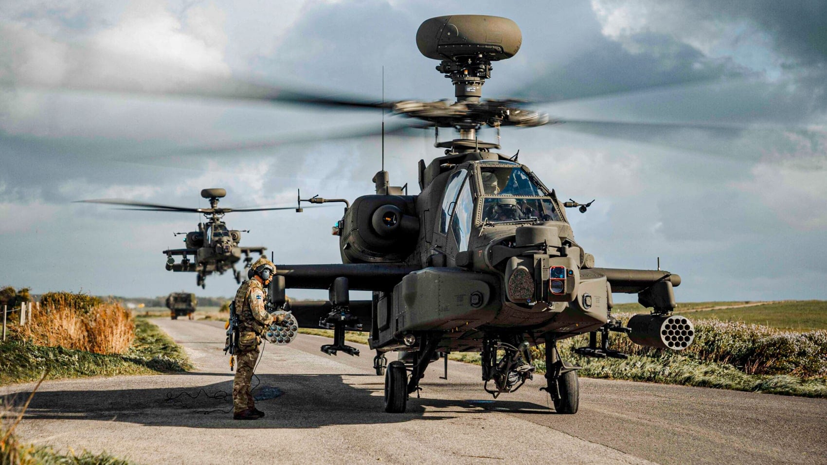 Bae, Anduril Shortlisted For Uk Apache Wingman Drone