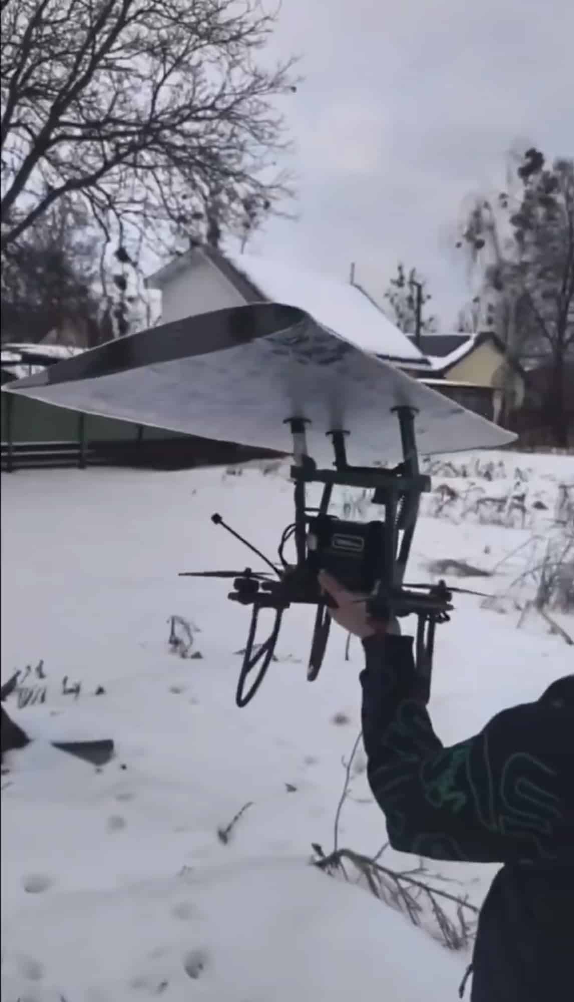 Ukraine'S Winged Fpv Drones Just Hit A Russian Van 102 Kilometers Behind The Line 2